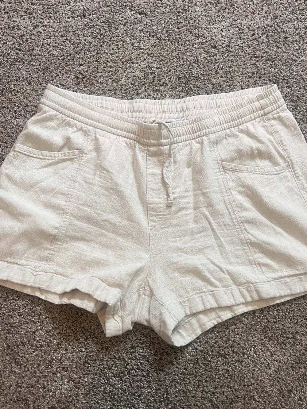 Old Navy Mid Rise Linen Blend Shorts 3-Inch Inseam in Ivory Size Large